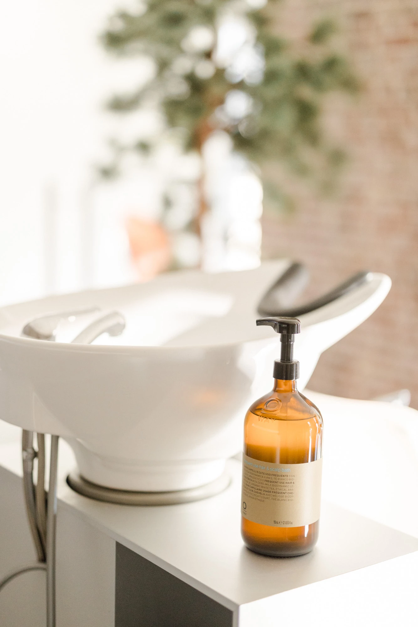 robinet bouteille porcelaine gris vaisselle